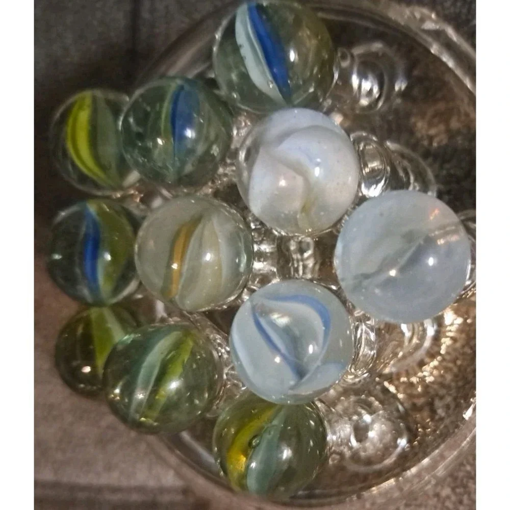 Lot Of 11 Estate Sale Marbles Cats Eyes